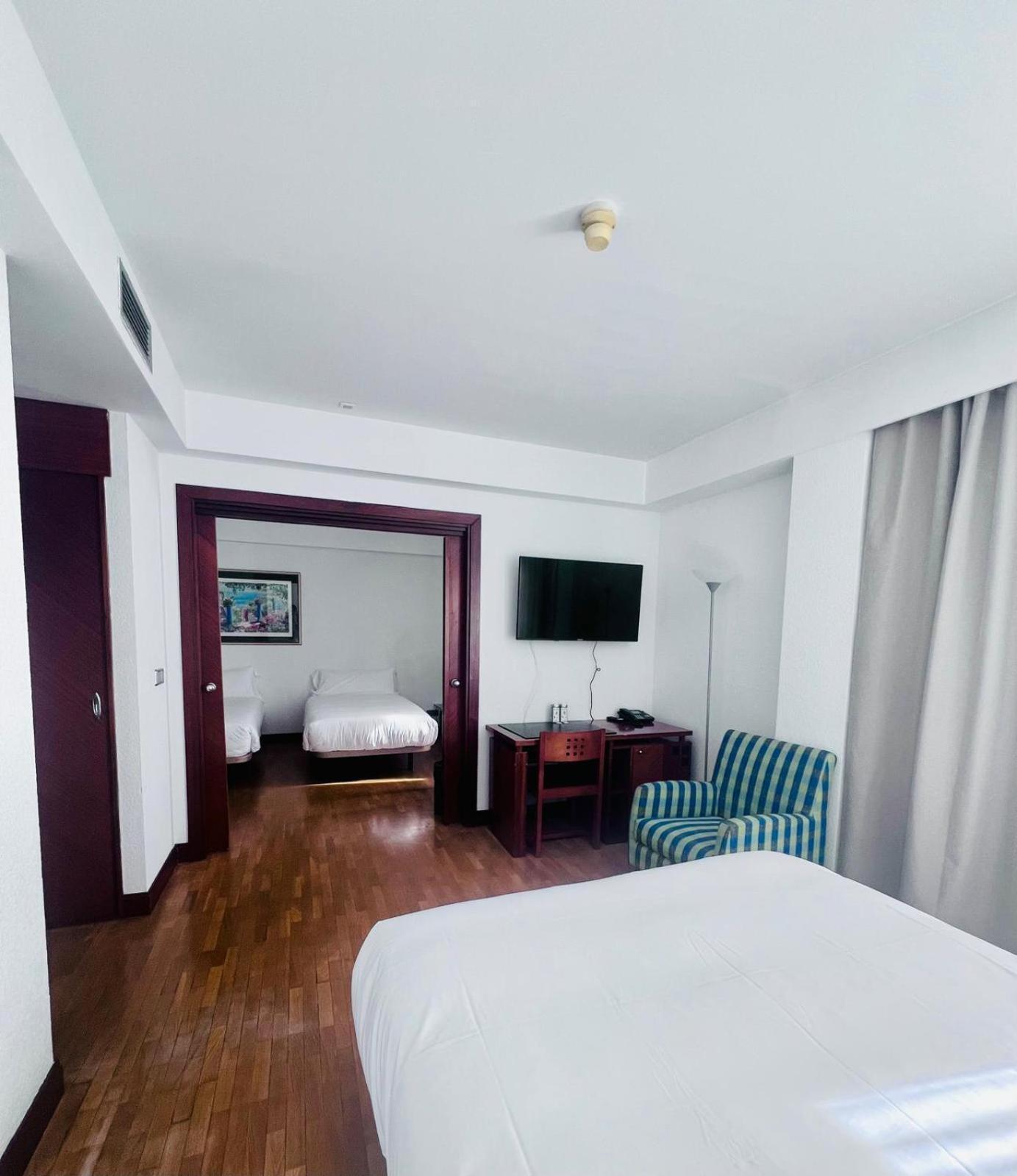 Hotel Itc Ciudad De Haro Exterior photo